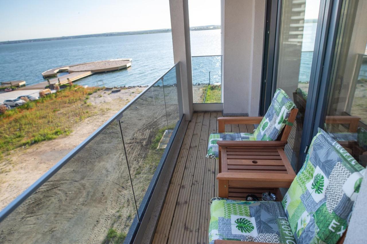 Studio Premium - Sunny Lake - Cu Vedere Spre Lac